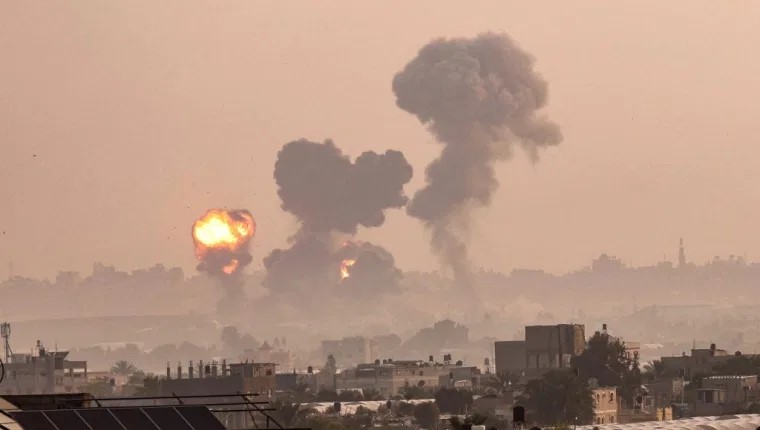 Cohetes desde Gaza y bombardeos israelíes continúan con 22 muertos palestinos