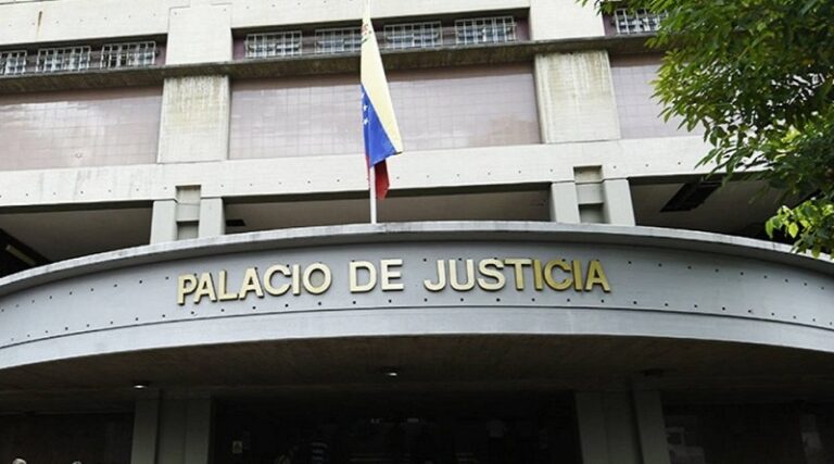 Detienen a la secretaria del Tribunal 15 de Caracas
