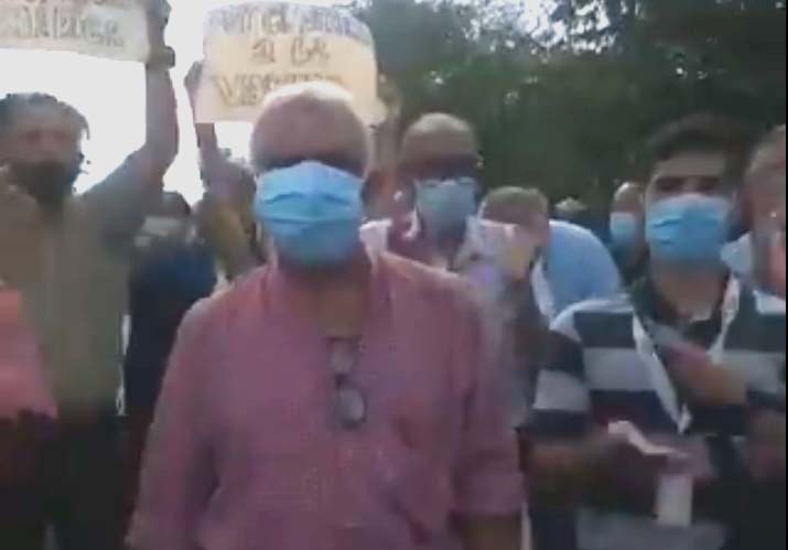 Personal del hospital universitario de Coro protestó por vacunas anticovid y salarios dignos