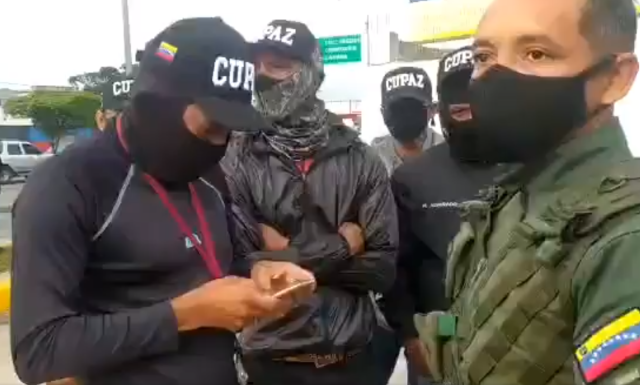 GNB y “Cuadrillas de paz” se disputan el control de una gasolinera en Caricuao