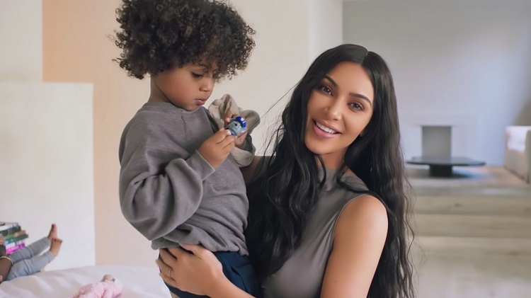 Kim Kardashian reveló que su hijo Saint dio positivo a Covid-19