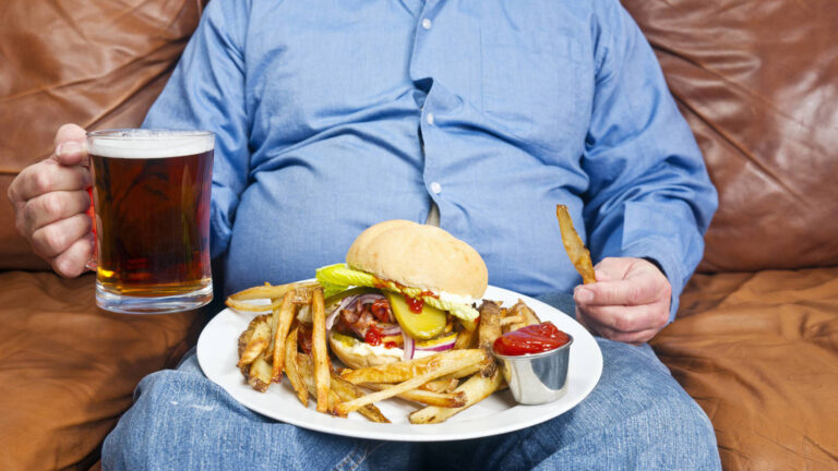 Sobrepeso en la adolescencia puede provocar infarto cerebral antes de los 50 años