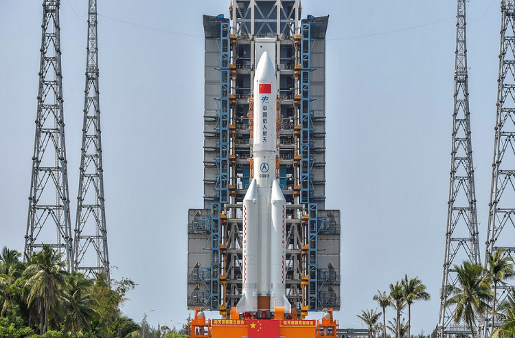 Astrónomos captan al polémico cohete chino que reingresará “sin control” a la Tierra
