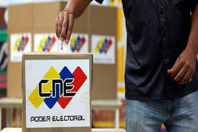 Hinterlaces: 37% de los venezolanos volverían a elegir a Maduro como Presidente de Venezuela