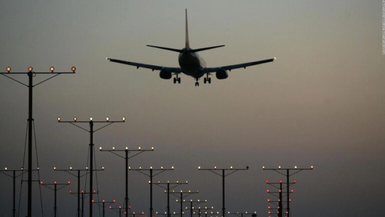 Las aerolíneas prevén que el tráfico aéreo supere los niveles prepandemia en 2023