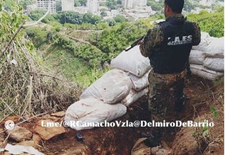 Las trincheras de las bandas delictivas en La Vega que tomó las FAES (+Fotos)