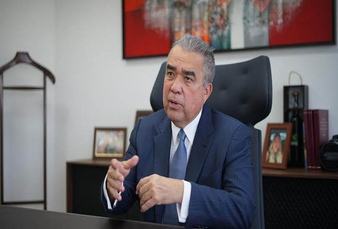 Luis Eduardo Martínez: Gobernaciones pueden contribuir a mejorar los servicios