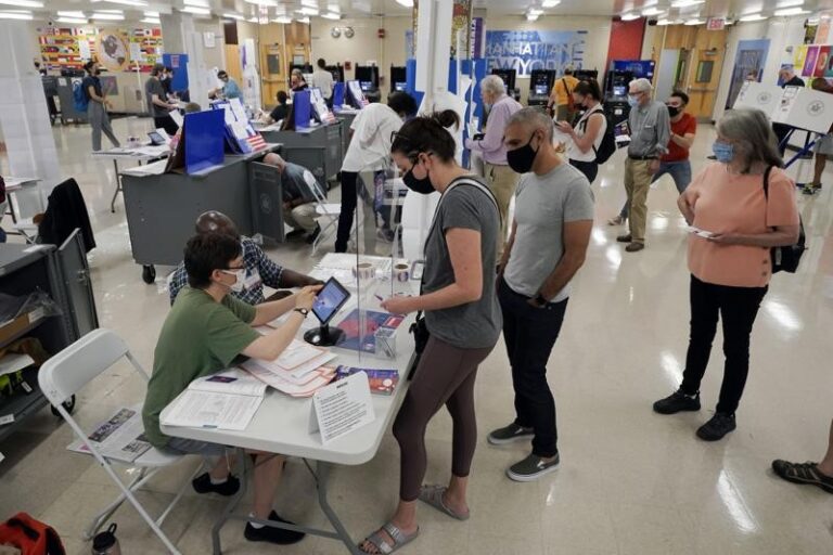 Junta Electoral de Nueva York admite un «error» en los resultados de las primarias
