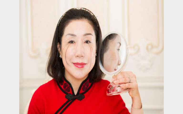 You Jianxia es la mujer con las pestañas más largas del mundo