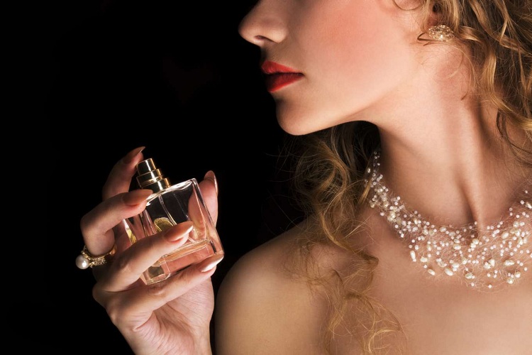 Los perfumes que te hacen más atractiva y sexy según la ciencia
