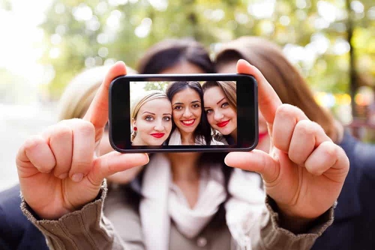 21-Jun: Día Internacional del Selfie