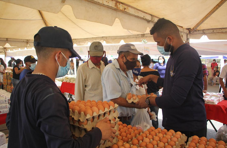 Más de 25 mil familias beneficiadas con Mercado Popular  en Barrio San José de Coro
