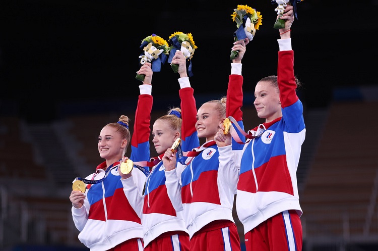 Gimnastas rusas ganan oro en la categoría por equipos por primera vez en su historia