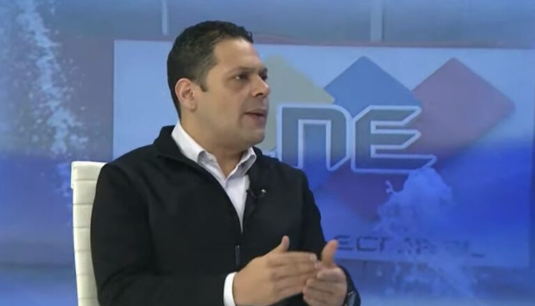 Juan Carlos Alvarado dice que no abandonará sus aspiraciones en Miranda