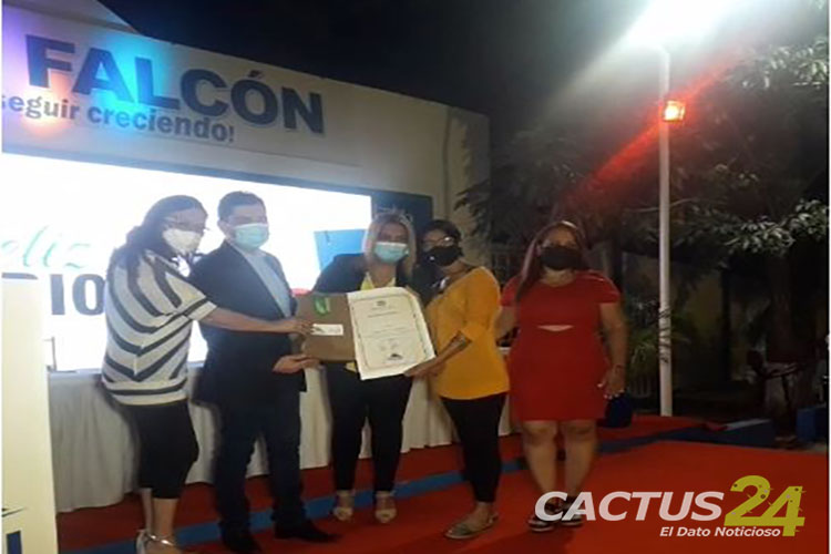 Periodistas de Falcón fueron condecorados y reconocidos por la Gobernación (+Video)
