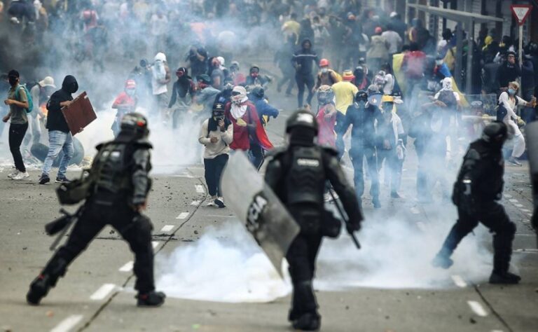 Las protestas sociales marcan un atípico Día de la Independencia en Colombia