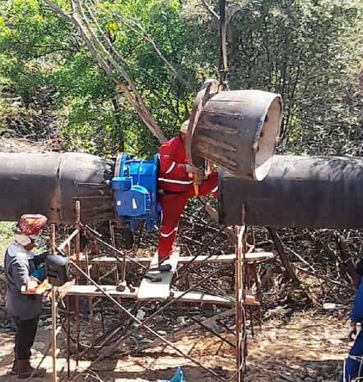 Hidrofalcón instala válvula para mejorar servicio en Las Margaritas