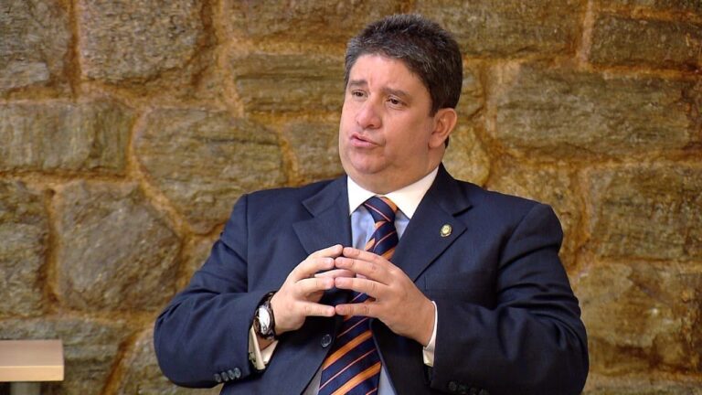 José Gregorio Correa: El problema de Barinas se resuelve en Barinas