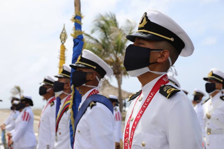 Nicolás Maduro: la Armada Venezolana mantiene la fuerza sagrada que selló la victoria hace 198 años