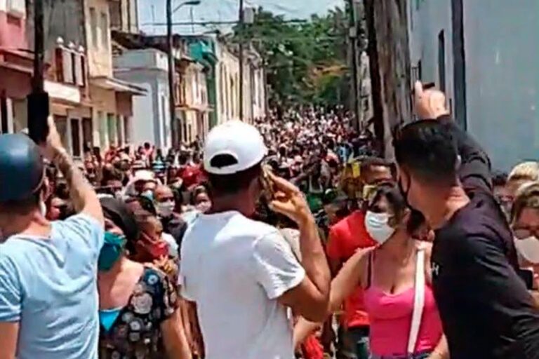 Reportan protestas en Cuba