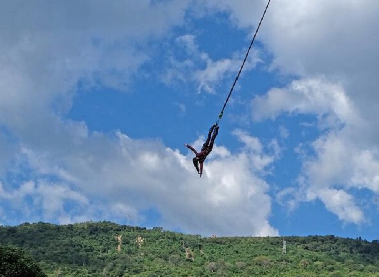 Joven murió practicando «bungee jumping»
