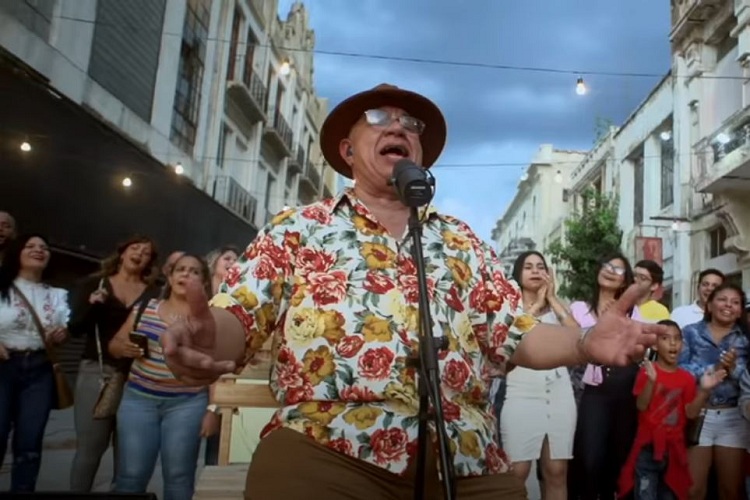 Argenis Carruyo lanza su nuevo video musical “Homenaje a la zulianidad”