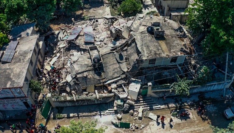 Aumenta a 1.419 el número de muertos por terremoto en Haití