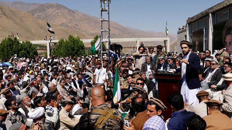 Resistencia antitalibán recupera varias áreas en el norte de Afganistán