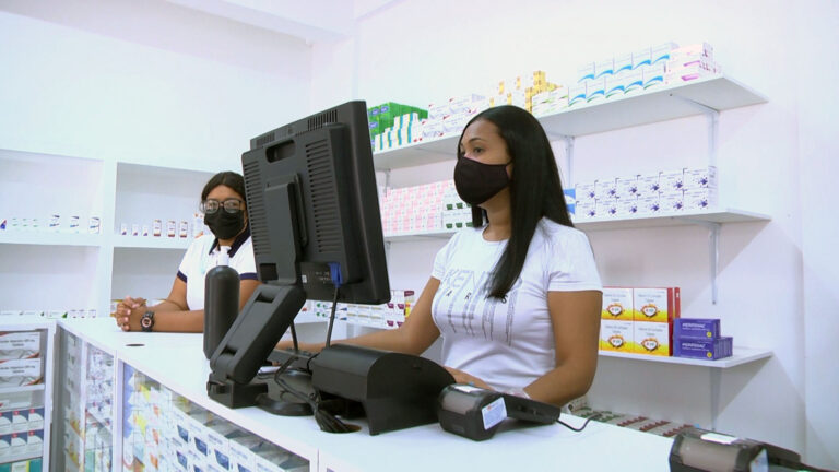 Más de 600 usuarios atenderá farmacia “La Esperanza Plus” en el hospital Van Grieken