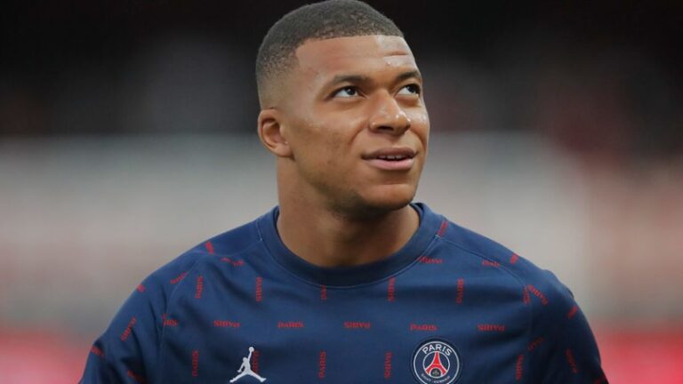 El Real Madrid sugirió hasta 180 millones por Mbappé, según Le Parisien