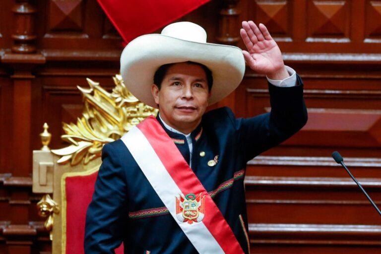 El presidente de Perú busca lugar para instalar su oficina