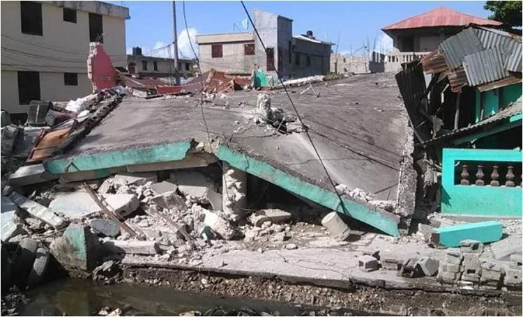 El número de muertos en terremoto de Haití aumenta a 724