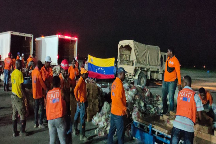 Venezuela envió segundo cargamento de ayuda humanitaria a Haití