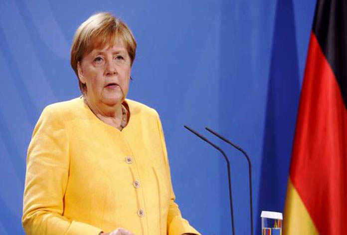 Angela Merkel: Evaluamos erróneamente la situación en Afganistán