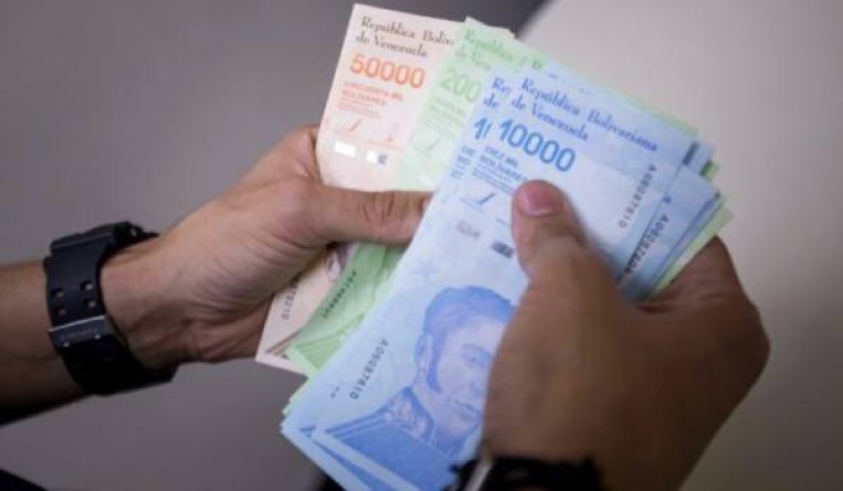 Decomisan 80.440 millones de bolívares en billetes en el estado Bolívar