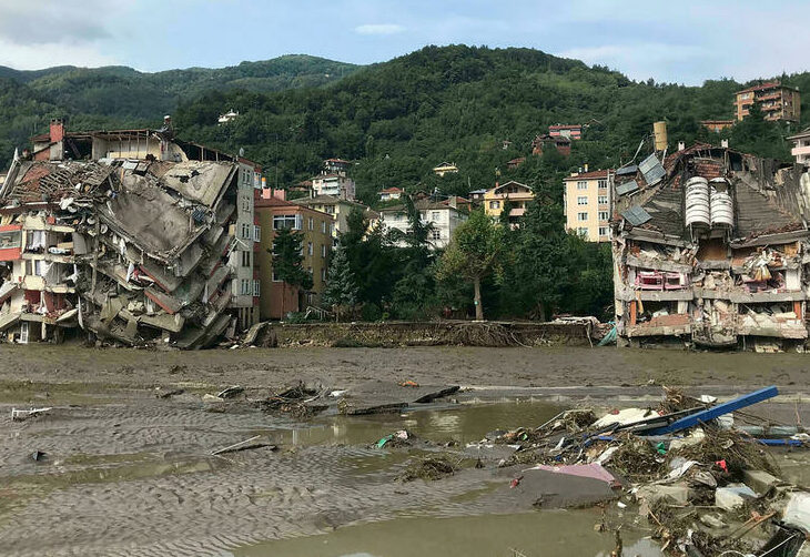 Murieron 27 personas en graves inundaciones en Turquía