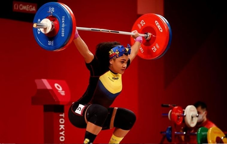 Ecuatoriana Neisi Dajomes se cuelga el oro y entra en la historia olímpica