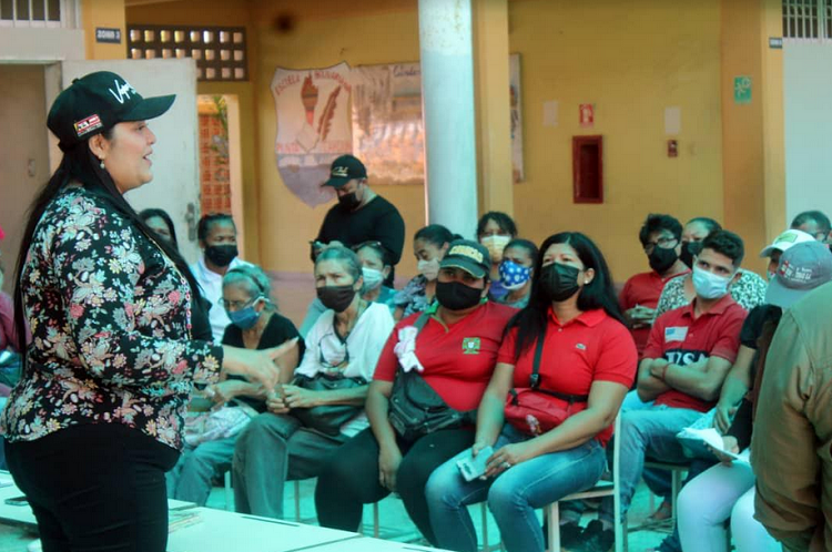 Equipo político municipal de Carirubana continua en la calle por la reelección de Víctor Clark
