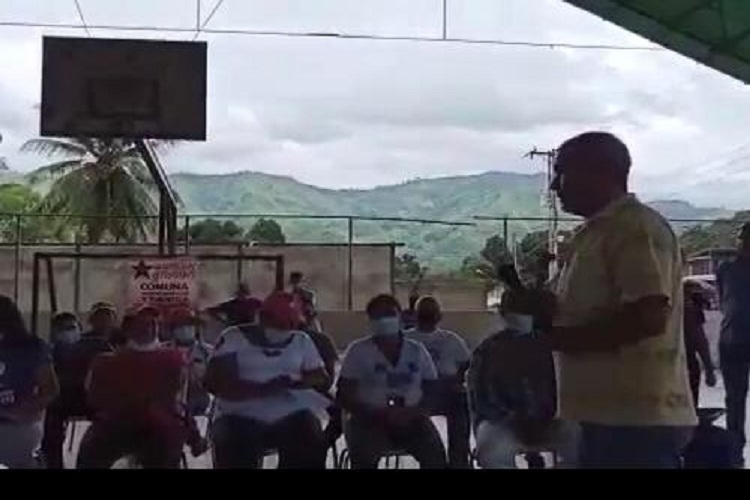 De un infarto fulminante muere dirigente vecinal en pleno acto de PSUV en Anzoátegui (+Video)