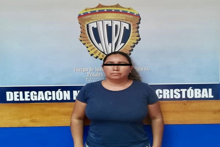 Táchira: Detenida mujer que golpeó a un adulto mayor por robarse una compota