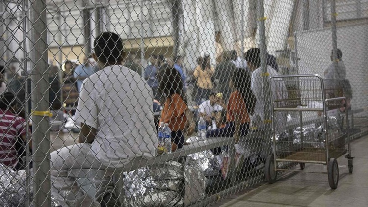 Juez obliga a liberar más de 250 inmigrantes detenidos en Texas sin ser acusados de delitos