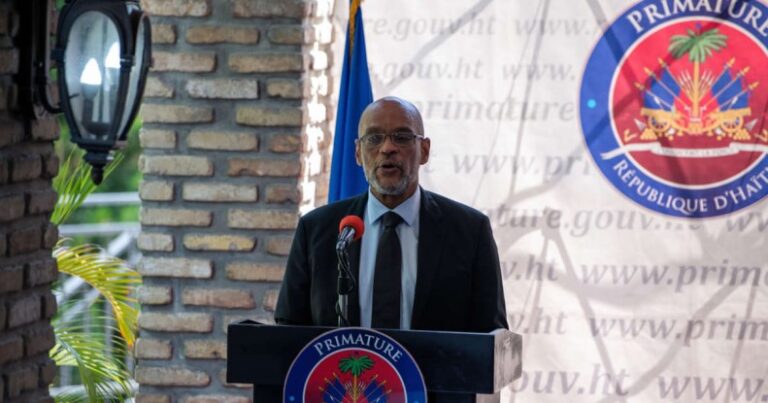 La tensión política aumenta en Haití con ceses y dimisiones de altos cargos