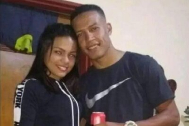 Asfixió y golpeó a su pareja venezolana de 17 años en Colombia