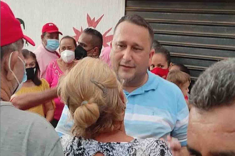 Zulia: Renuncia el alcalde de La Cañada de Urdaneta