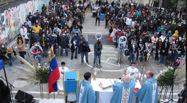 Venezolanos en Chile celebraron 100 años de la Virgen del Valle como patrona de oriente (Fotos)