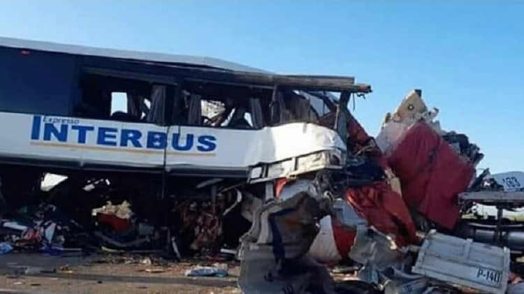 16 muertos y 22 heridos en accidente al norte de México