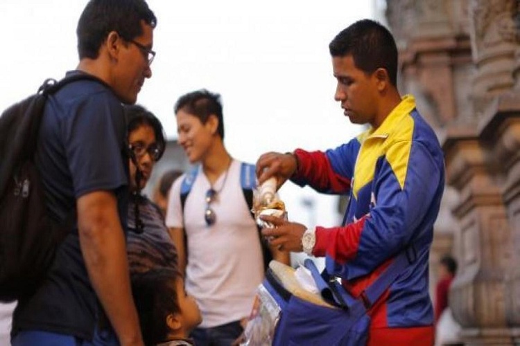 El 47,5% de los venezolanos en Perú tiene educación universitaria o técnica