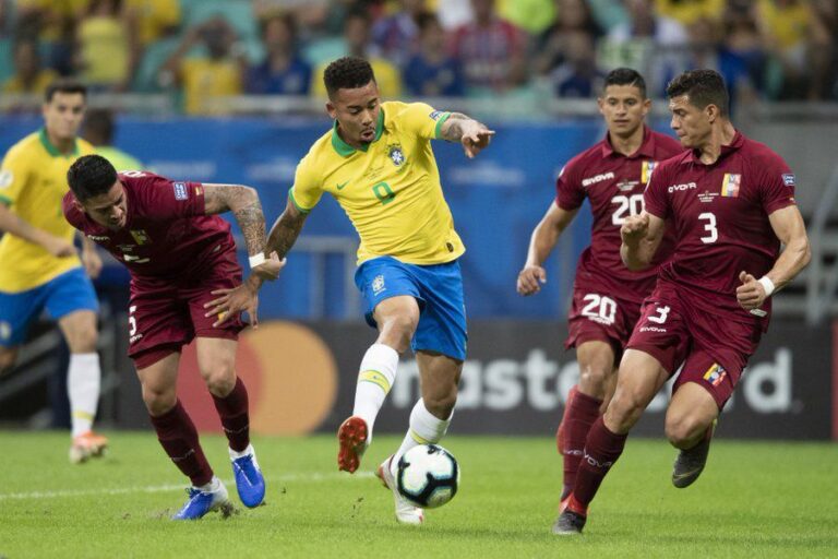 Sufrió pero ganó: Brasil remontó y derrotó a Venezuela 3-1