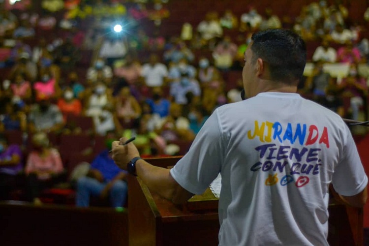Henry Hernández dará curso en su plan de gobierno a proyectos comunales