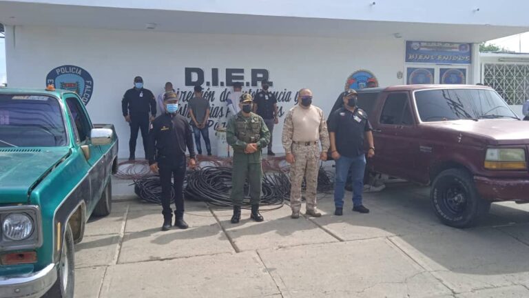 Tres detenidos por hurto de 800 metros de cableado eléctrico en Los Taques
